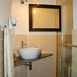Διαμέρισμα Confinedeisanti
