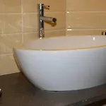 Confinedeisanti Διαμέρισμα