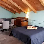 Διαμέρισμα Confinedeisanti