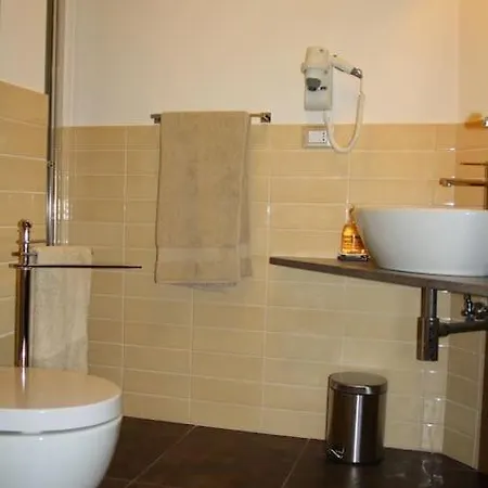 Confinedeisanti Appartement