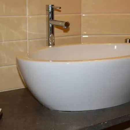 Confinedeisanti Appartement