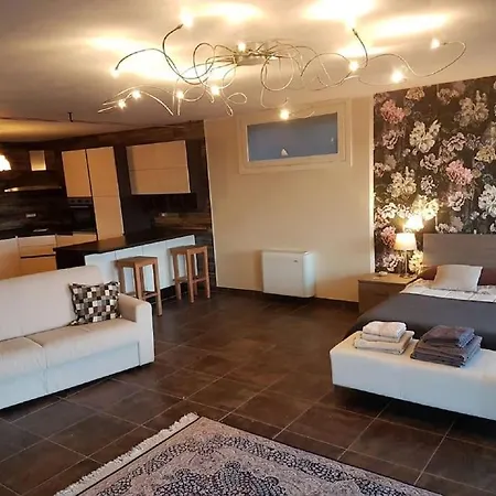 شقة Confinedeisanti *