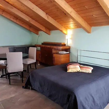 Apartment Confinedeisanti